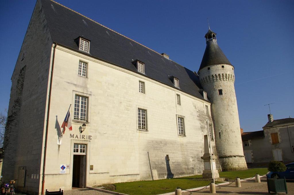 Domaine De Bourgville Monts-sur-Guesnes Eksteriør billede